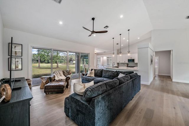 17833 HYLAND LANE, Dade City, FL 33523