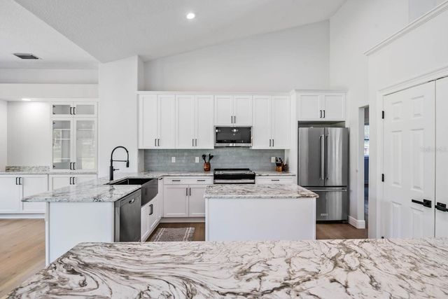 17833 HYLAND LANE, Dade City, FL 33523