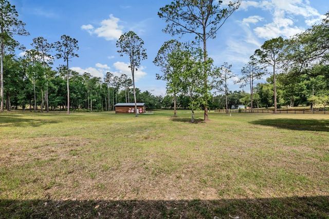 17833 HYLAND LANE, Dade City, FL 33523