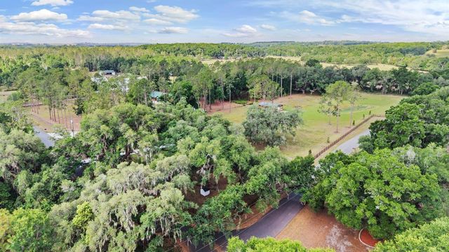 17833 HYLAND LANE, Dade City, FL 33523