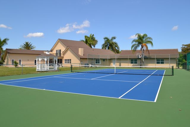 21502 Sweetwater Lane S, Boca Raton, FL 33428