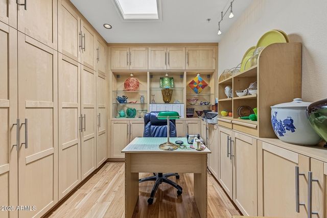 9151 W GREENWAY Road 226, Peoria, AZ 85381