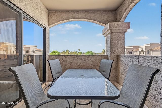 9151 W GREENWAY Road 226, Peoria, AZ 85381