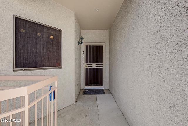 9151 W GREENWAY Road 226, Peoria, AZ 85381