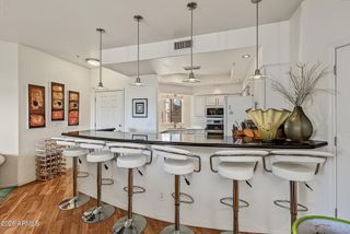9151 W GREENWAY Road 226, Peoria, AZ 85381