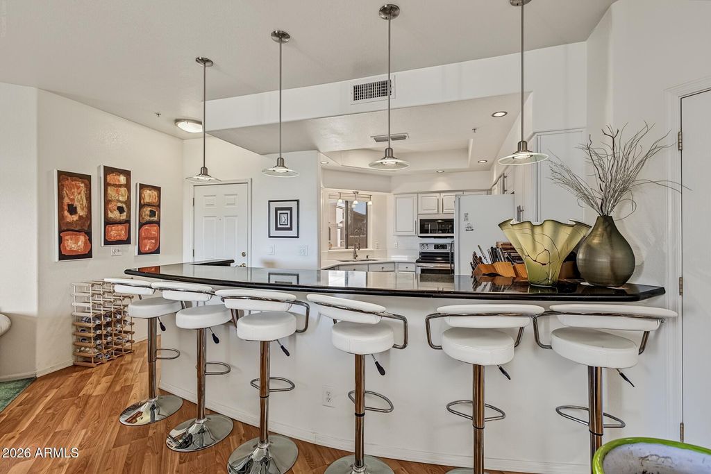 9151 W GREENWAY Road 226, Peoria, AZ 85381 — exterior