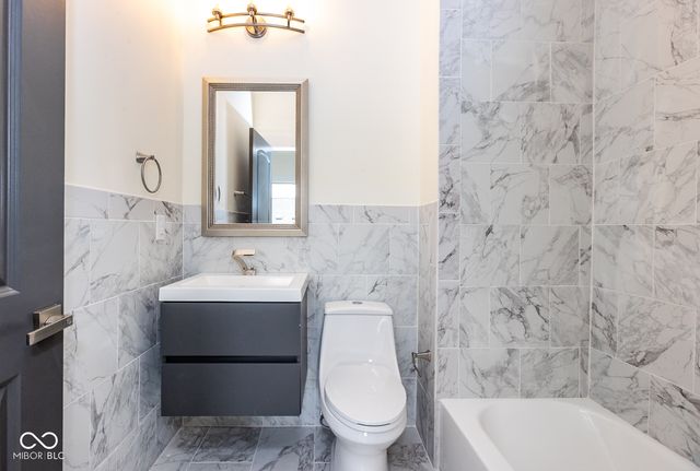 962 Elm Street, Indianapolis, IN 46203