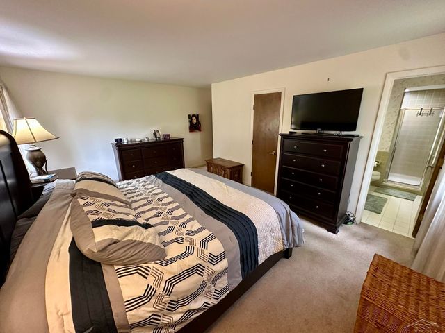 859 Foxboro Road, Saginaw, MI 48638