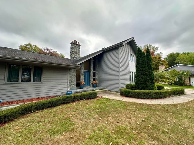 859 Foxboro Road, Saginaw, MI 48638