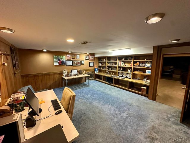 859 Foxboro Road, Saginaw, MI 48638