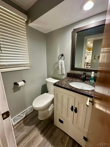 859 Foxboro Road, Saginaw, MI 48638