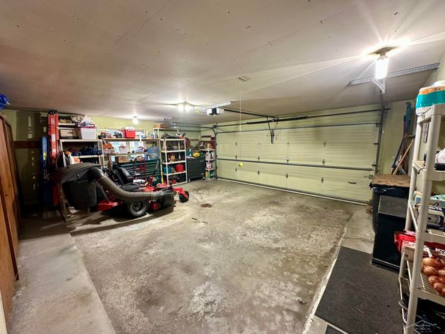 859 Foxboro Road, Saginaw, MI 48638