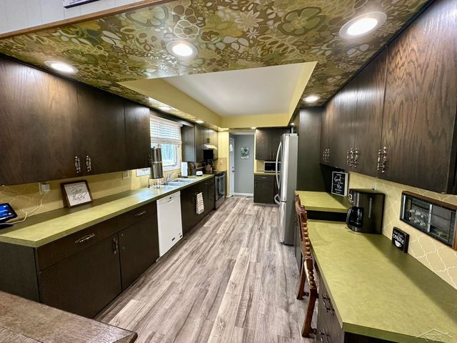 859 Foxboro Road, Saginaw, MI 48638