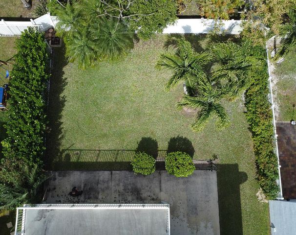 9861 Woodworth Court, Wellington, FL 33414