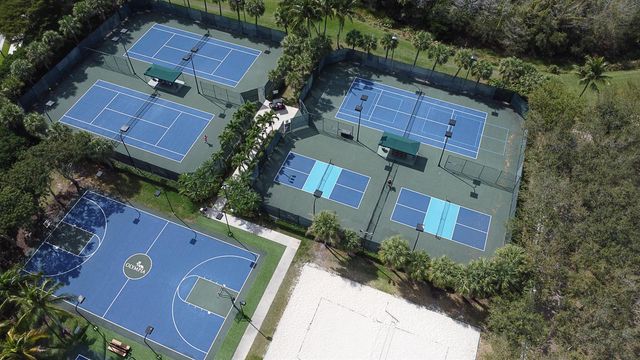 9861 Woodworth Court, Wellington, FL 33414