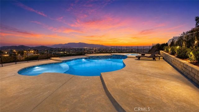 16318 Sun Summit Drive, Riverside, CA 92503