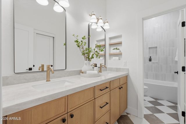 7703 E SAYAN Street, Mesa, AZ 85207