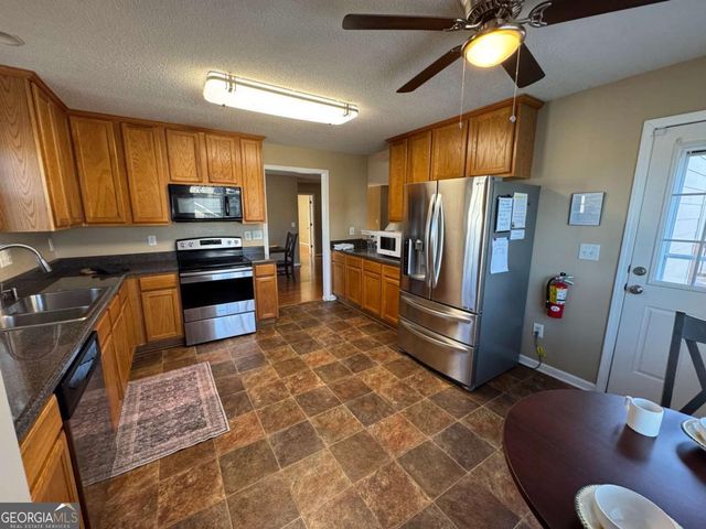 14 Independence Way NE, Cartersville, GA 30121