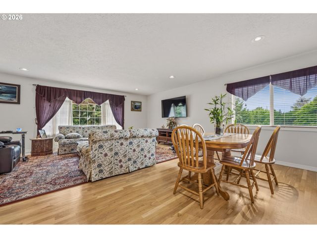 14965 Sw BULL MOUNTAIN Rd, Tigard, OR 97224