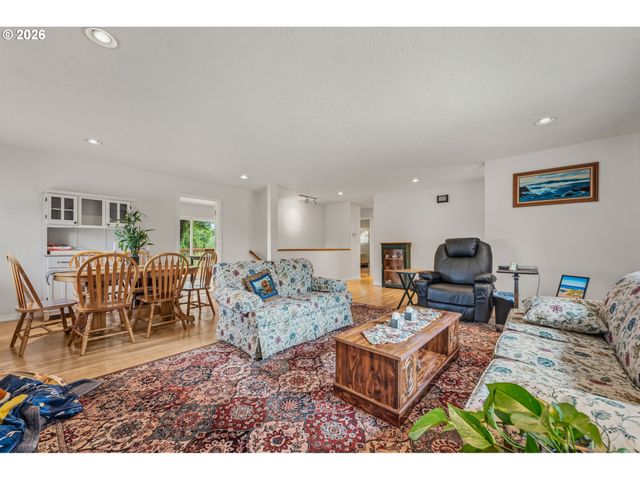 14965 Sw BULL MOUNTAIN Rd, Tigard, OR 97224