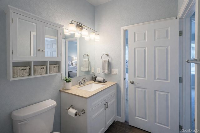 805 Summer Drive, Highlands Ranch, CO 80126