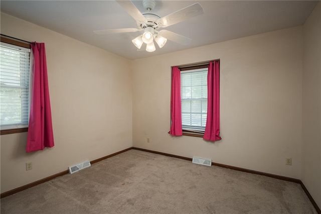 404 S SUNSET Lane, Raymore, MO 64083