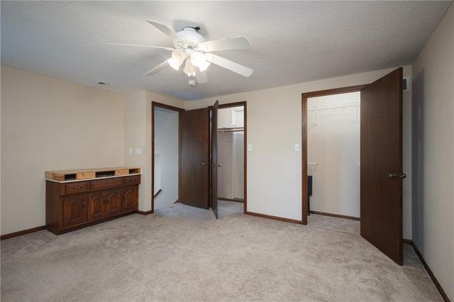 404 S SUNSET Lane, Raymore, MO 64083