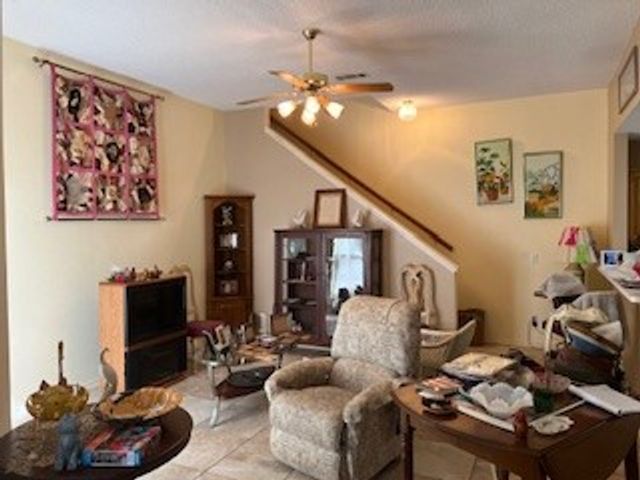 1003 W Lovers Lane, Arlington, TX 76013