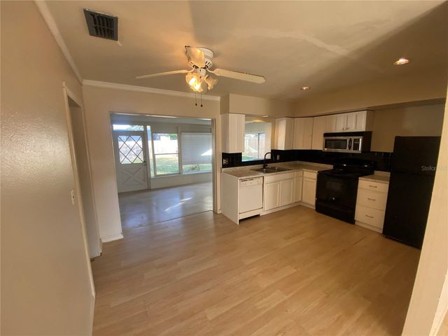 1120 8TH AVENUE NE, Largo, FL 33770