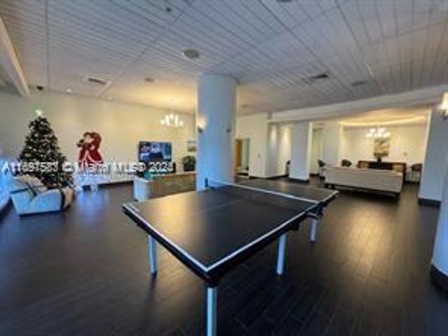 3801 S Ocean Dr 12M, Hollywood, FL 33019