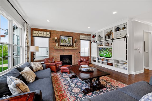 628 Woodbury Hill Drive, Westfield, IN 46074