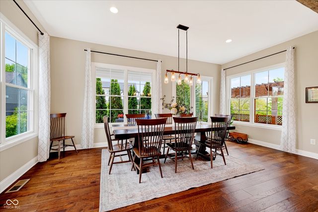 628 Woodbury Hill Drive, Westfield, IN 46074