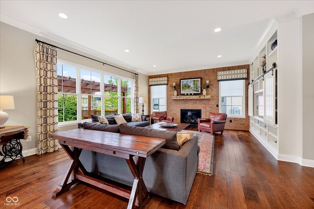 628 Woodbury Hill Drive, Westfield, IN 46074