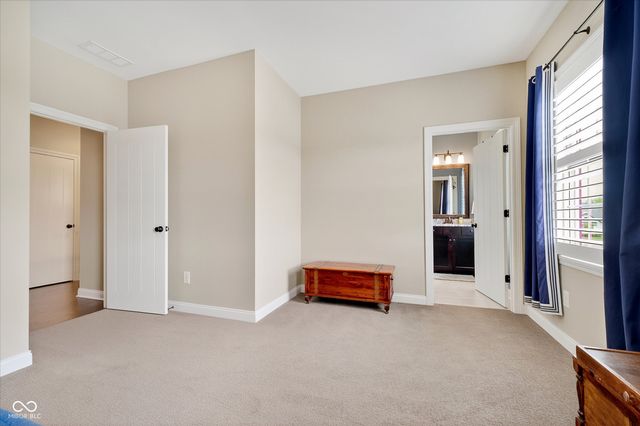 628 Woodbury Hill Drive, Westfield, IN 46074