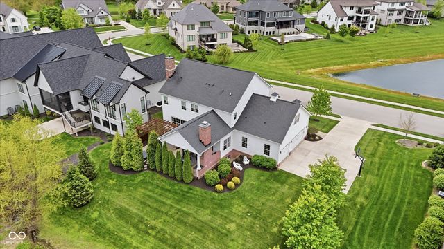 628 Woodbury Hill Drive, Westfield, IN 46074
