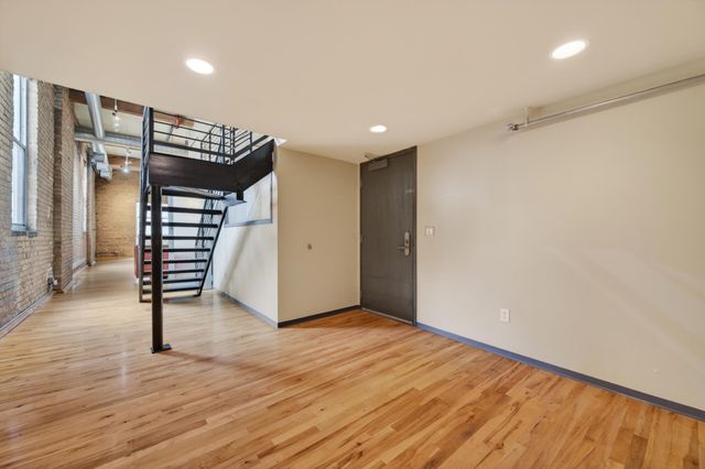 801 Washington Avenue N 322, Minneapolis, MN 55401