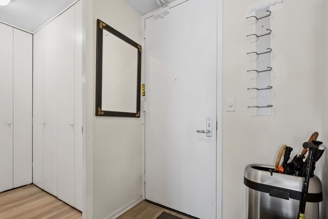 2020 N Lincoln Park West 8L, Chicago, IL 60614