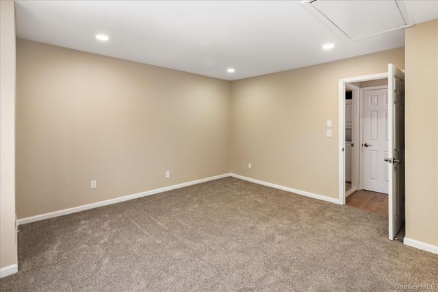 98 Molly Pitcher Lane I, Yorktown Heights, NY 10598