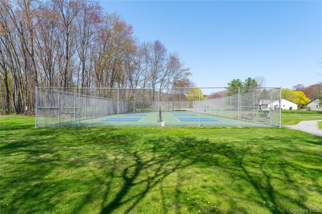 98 Molly Pitcher Lane I, Yorktown Heights, NY 10598