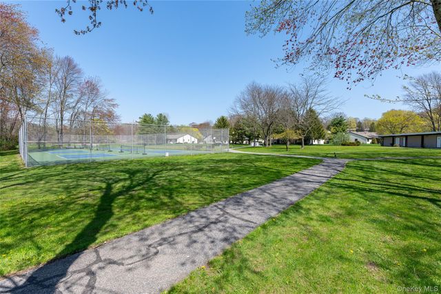 98 Molly Pitcher Lane I, Yorktown Heights, NY 10598