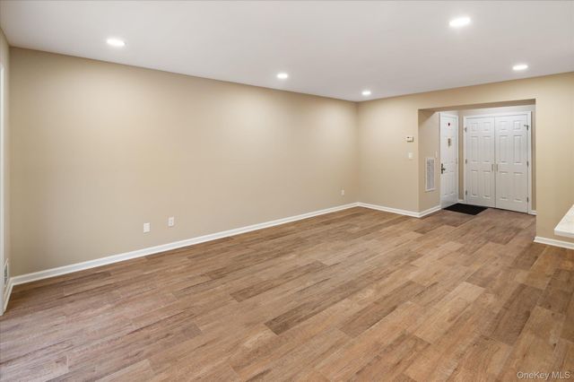 98 Molly Pitcher Lane I, Yorktown Heights, NY 10598