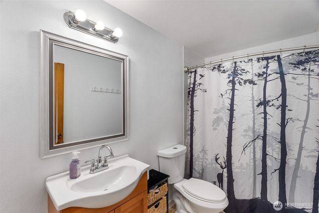 508 Ocean Beach Road, Hoquiam, WA 98550