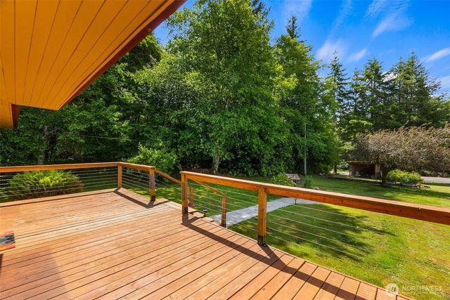 508 Ocean Beach Road, Hoquiam, WA 98550