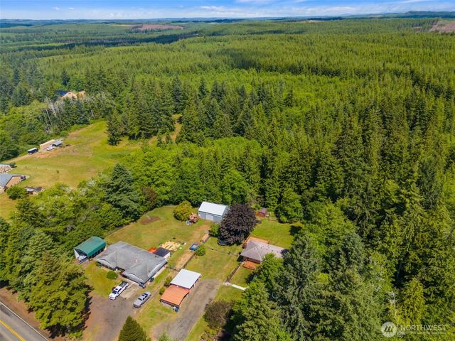 508 Ocean Beach Road, Hoquiam, WA 98550