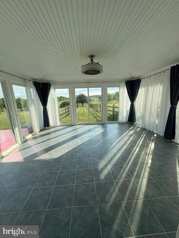 1007 BUCKS RD, Perkasie, PA 18944