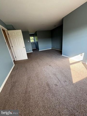 1007 BUCKS RD, Perkasie, PA 18944