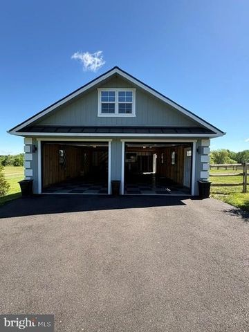 1007 BUCKS RD, Perkasie, PA 18944
