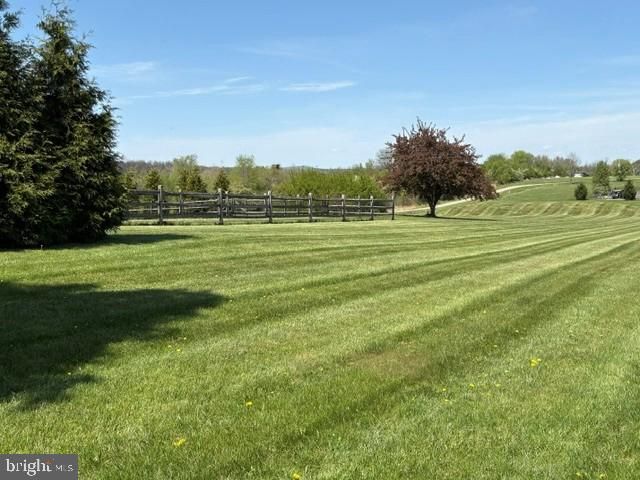 1007 BUCKS RD, Perkasie, PA 18944