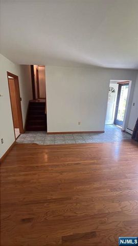 74 Roosevelt Street, Pequannock Township, NJ 07440