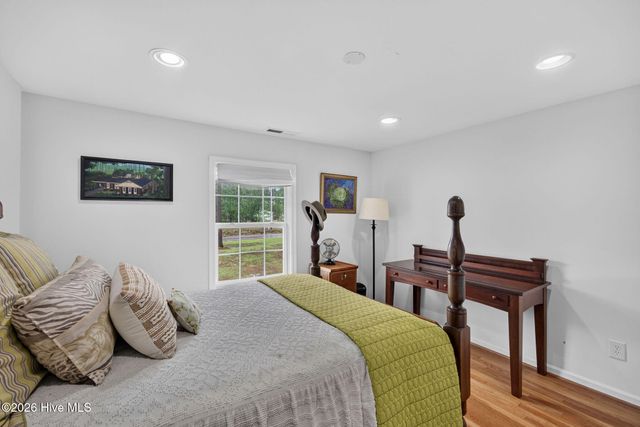 901 Cardinal Road, Southport, NC 28461